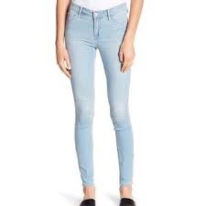 NWOT Articles Of Society Mya Super Light Jeans 25